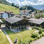 With 2 In Gasteig In Tyrol Feriehus *