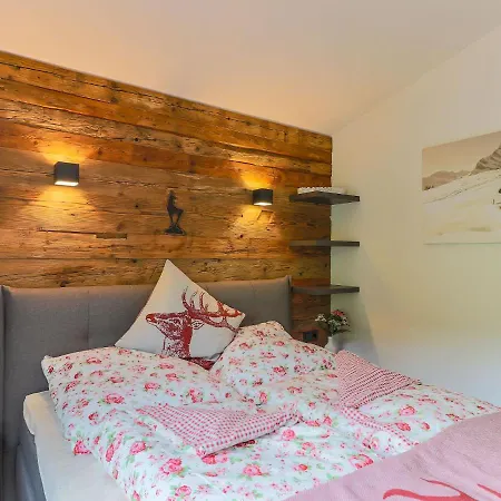 With 2 In Gasteig In Tyrol Tatil Evi Kirchdorf in Tirol